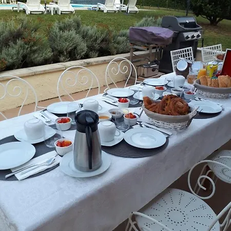 L'aur~elie Bed & Breakfast *